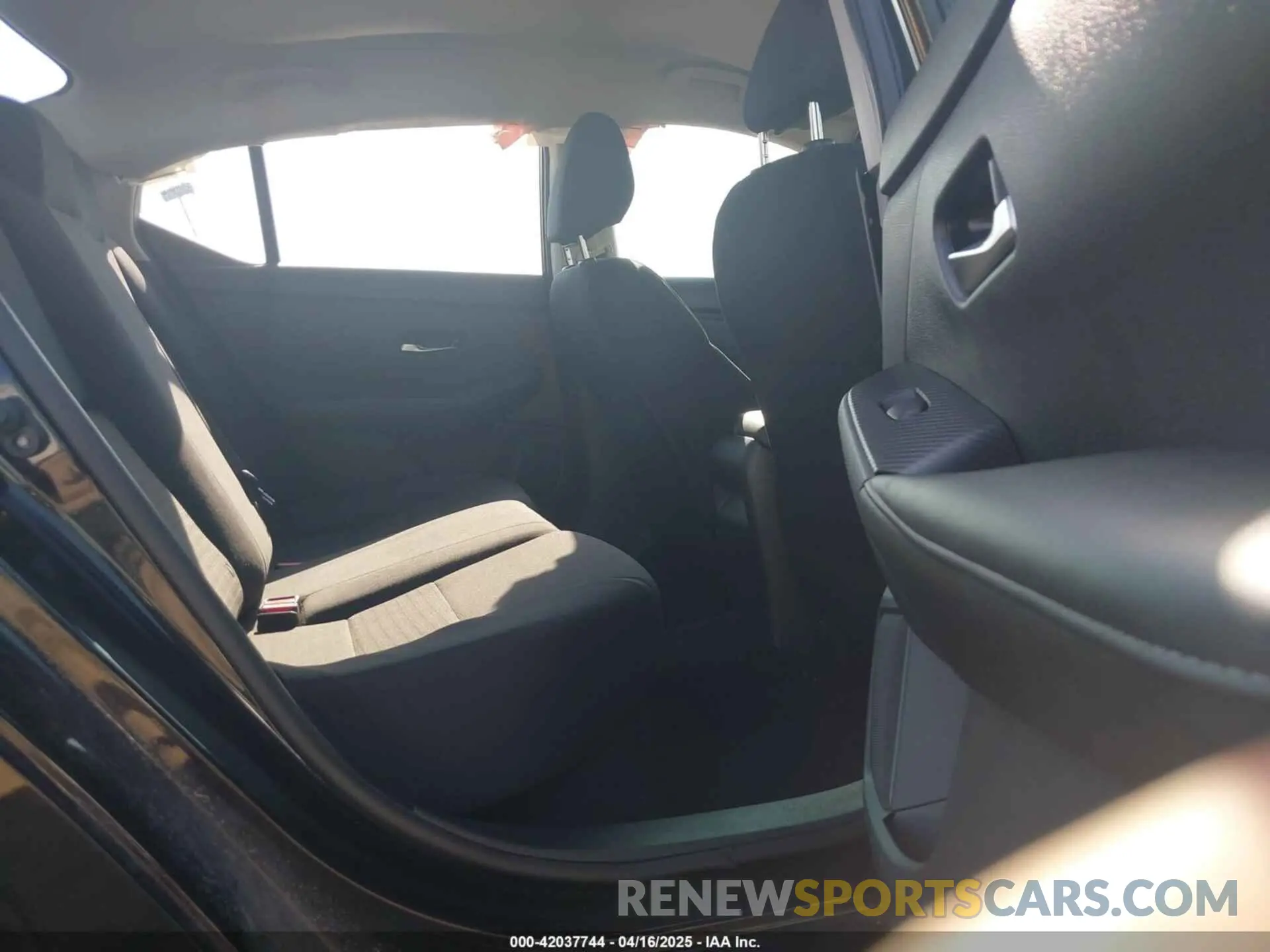 8 fotografías del automóvil dañado 3N1AB8BV7PY300434 NISSAN SENTRA 2023