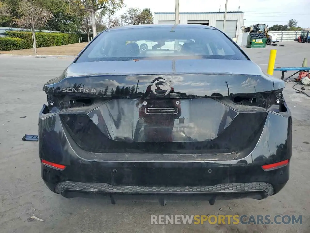 6 fotografías del automóvil dañado 3N1AB8BV8PY245704 NISSAN SENTRA 2023