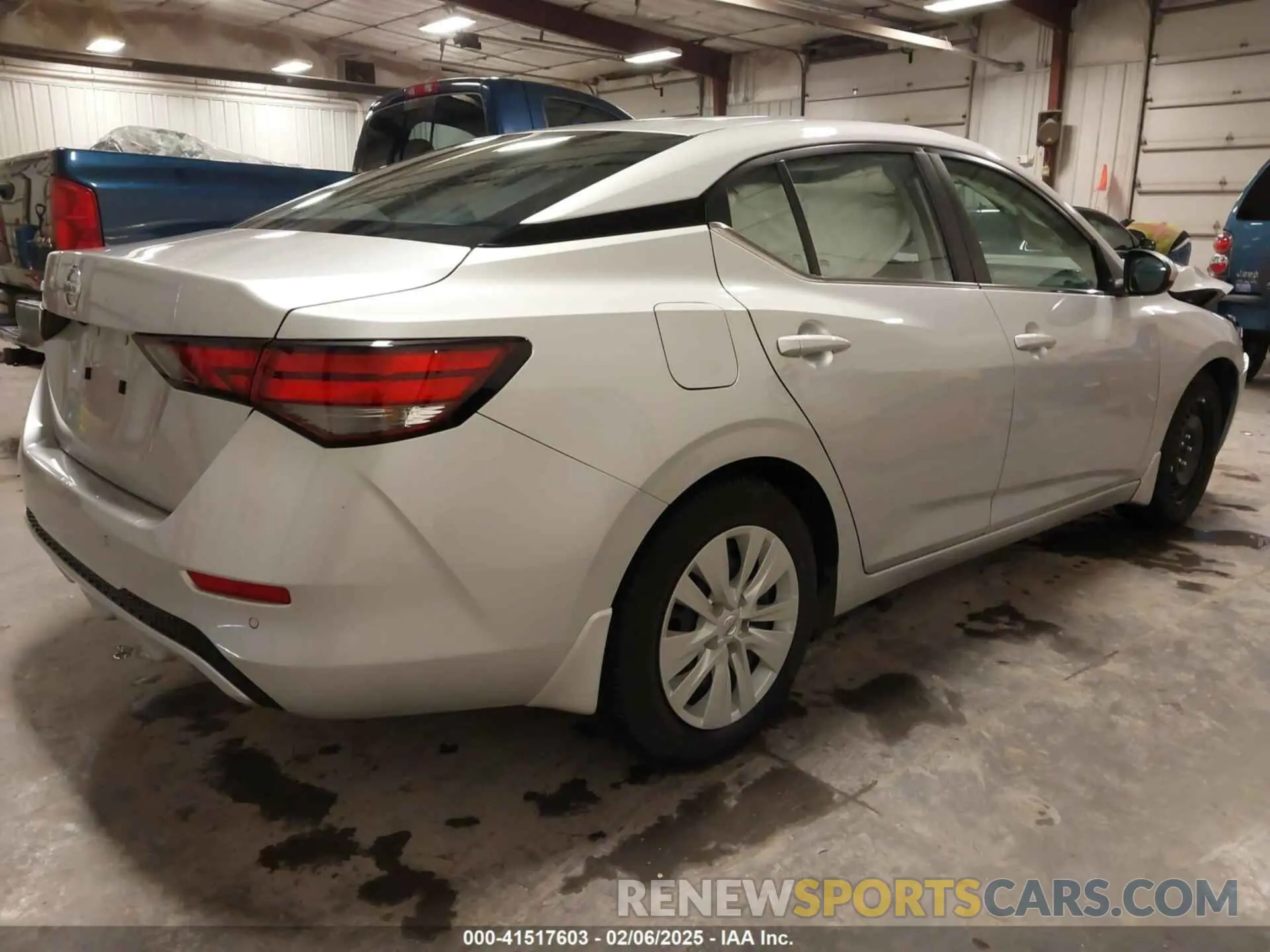 4 fotografías del automóvil dañado 3N1AB8BV9PY297813 NISSAN SENTRA 2023