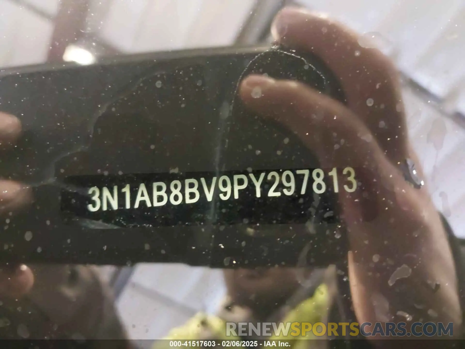 9 fotografías del automóvil dañado 3N1AB8BV9PY297813 NISSAN SENTRA 2023