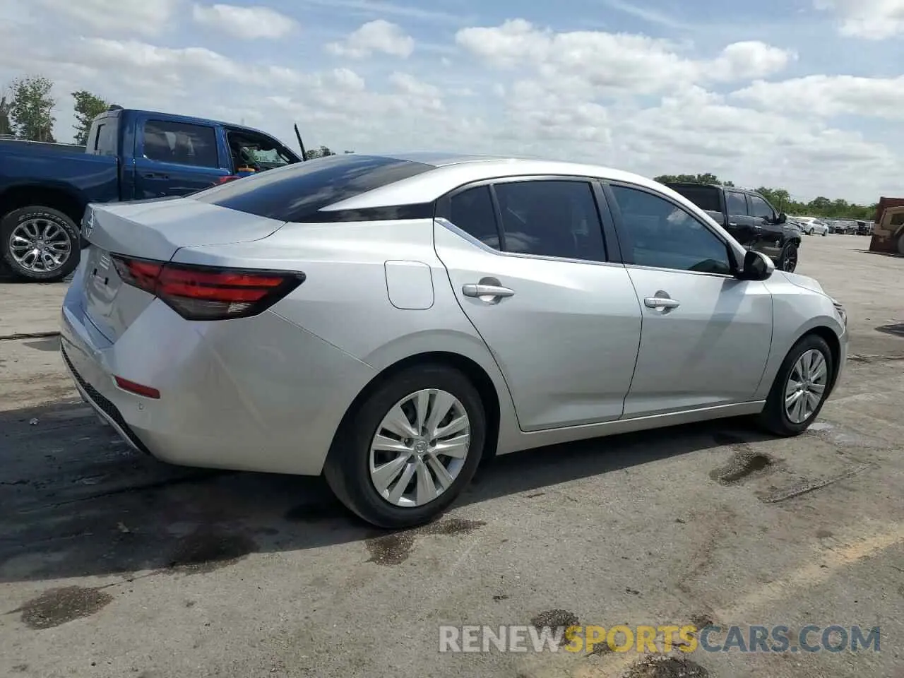 3 fotografías del automóvil dañado 3N1AB8BV9PY300743 NISSAN SENTRA 2023
