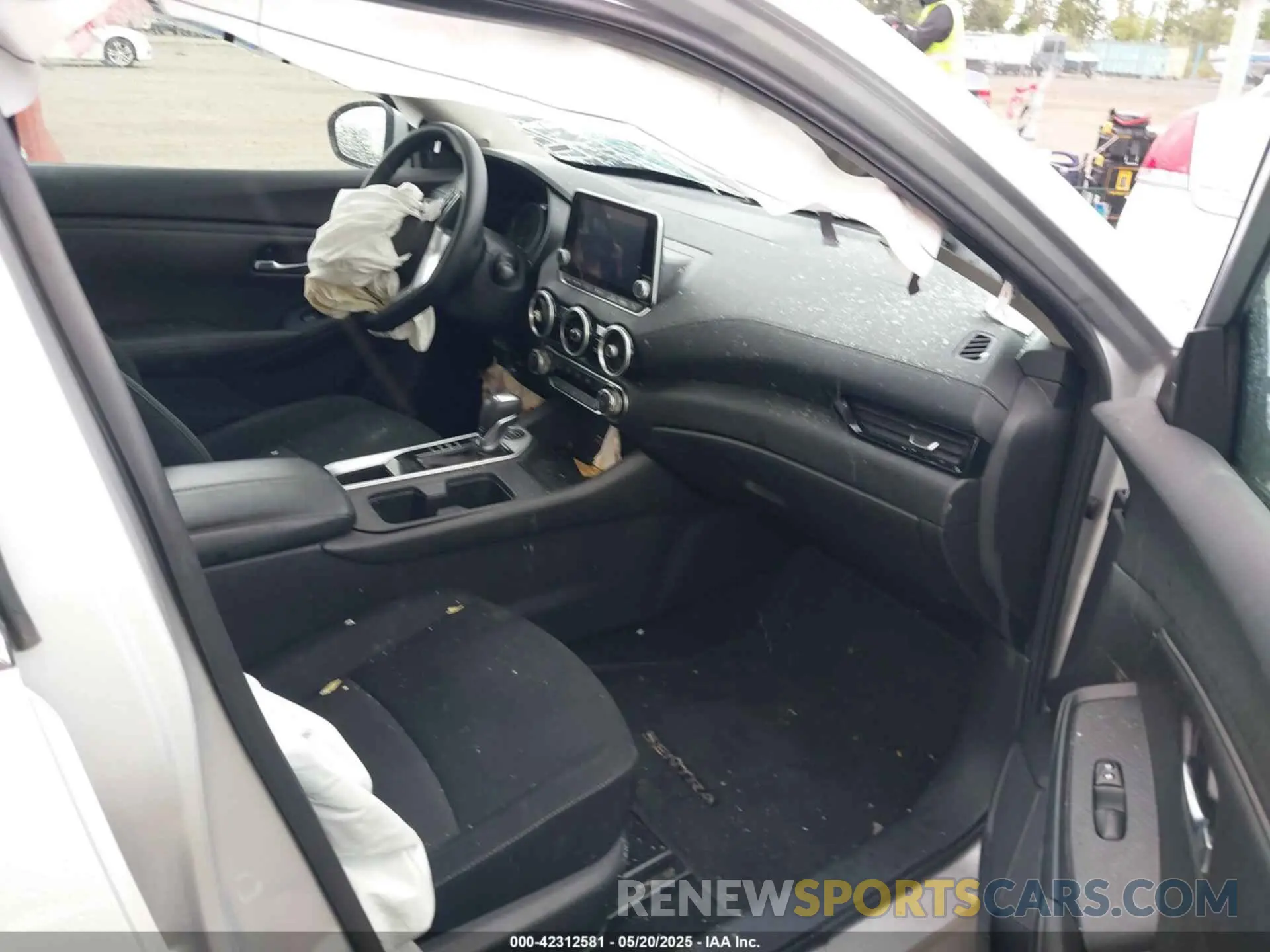 5 fotografías del automóvil dañado 3N1AB8CV0PY251740 NISSAN SENTRA 2023
