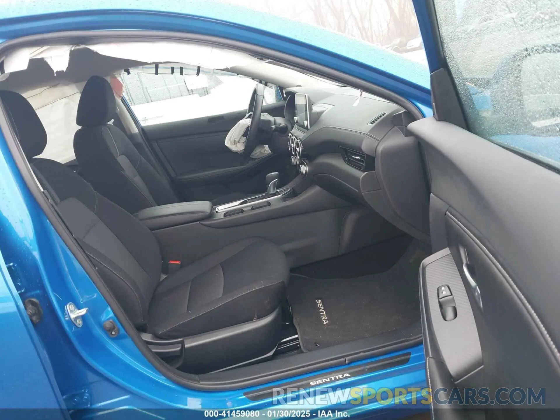 5 fotografías del automóvil dañado 3N1AB8CV1PY227866 NISSAN SENTRA 2023