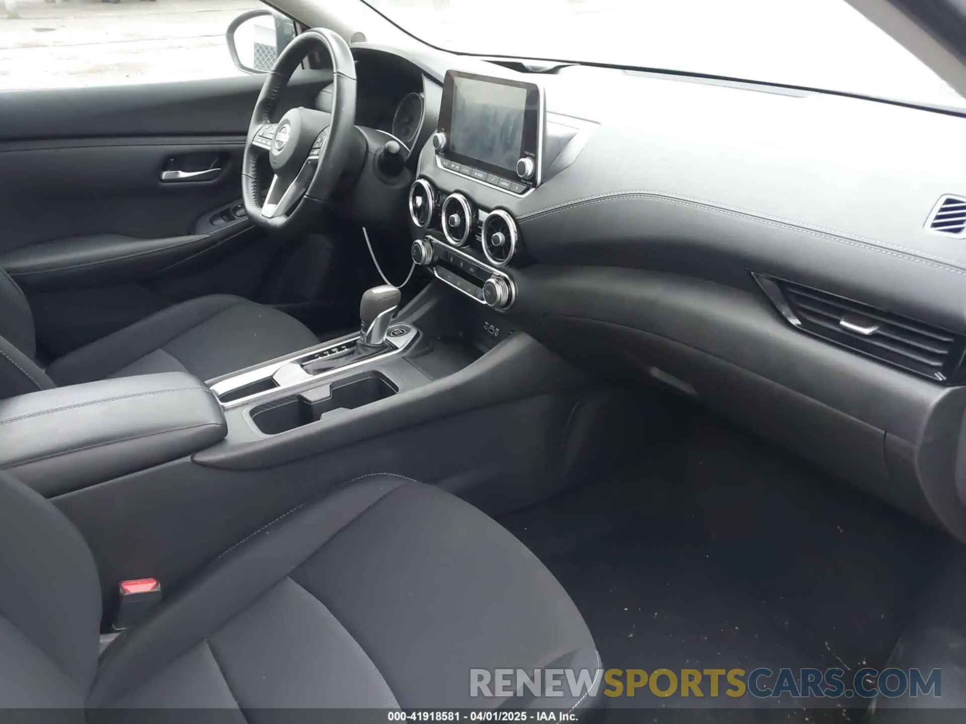 5 fotografías del automóvil dañado 3N1AB8CV1PY229584 NISSAN SENTRA 2023