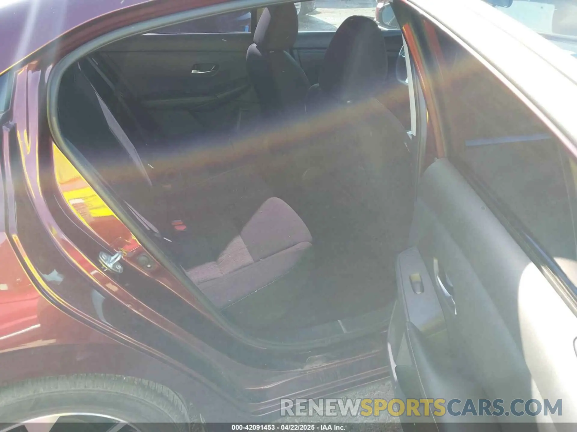 8 fotografías del automóvil dañado 3N1AB8CV1PY286965 NISSAN SENTRA 2023