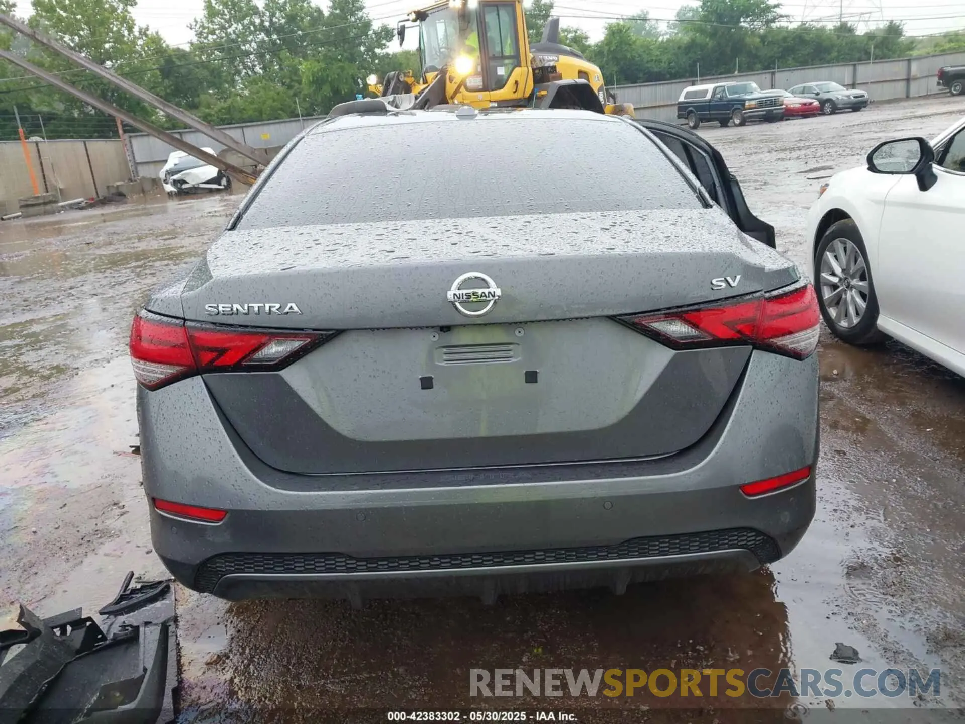 17 fotografías del automóvil dañado 3N1AB8CV2PY273349 NISSAN SENTRA 2023