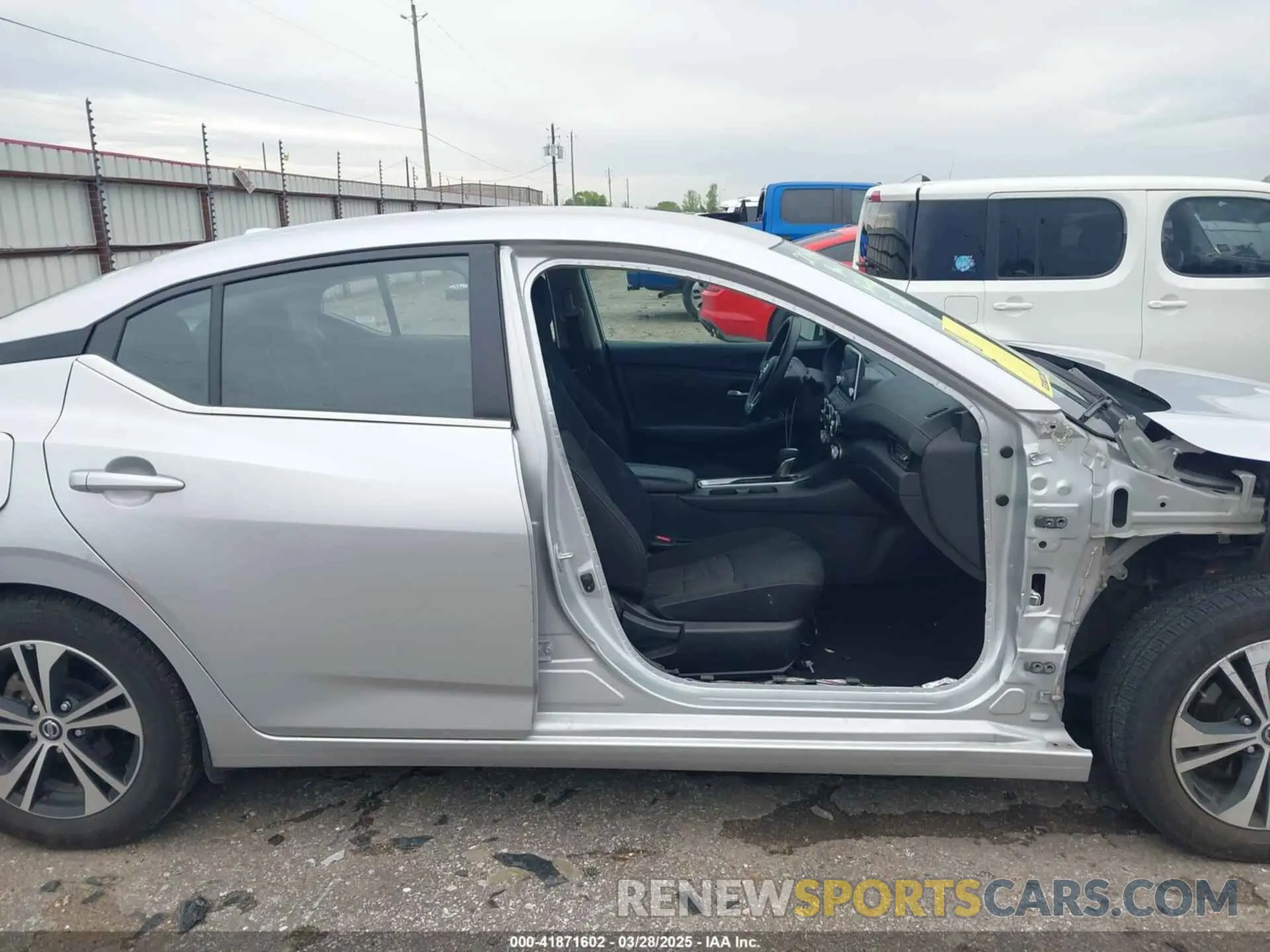 14 fotografías del automóvil dañado 3N1AB8CV2PY279233 NISSAN SENTRA 2023