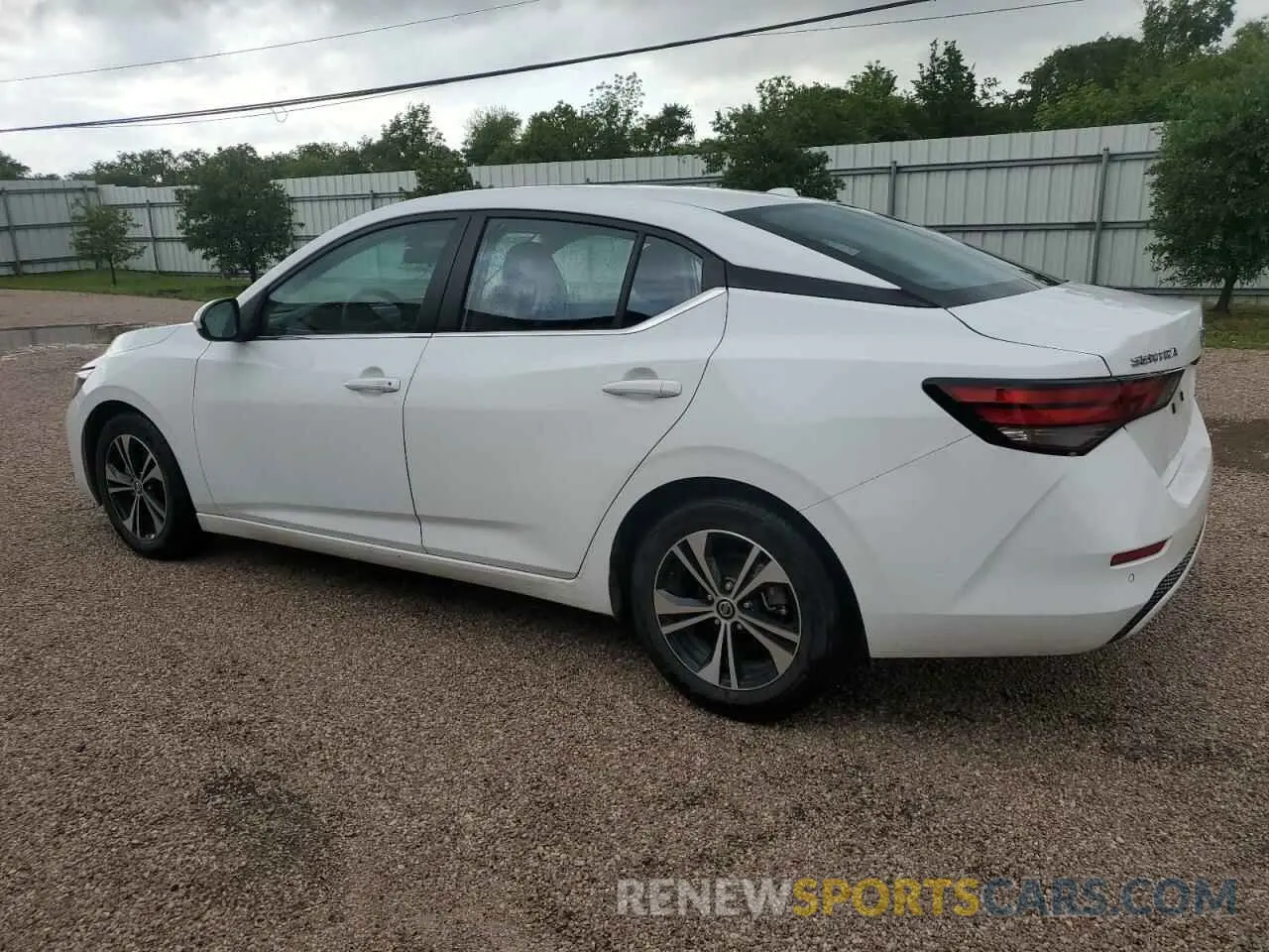 2 fotografías del automóvil dañado 3N1AB8CV2PY310027 NISSAN SENTRA 2023