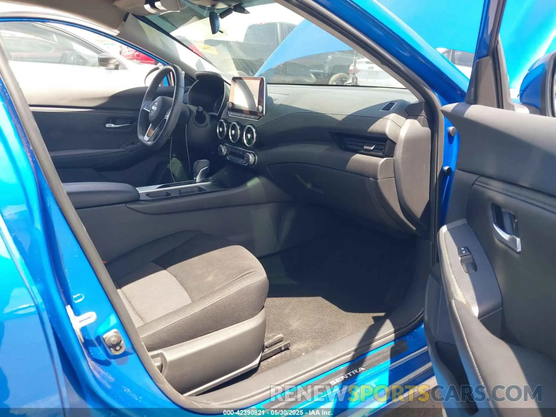 5 fotografías del automóvil dañado 3N1AB8CV3PY222720 NISSAN SENTRA 2023
