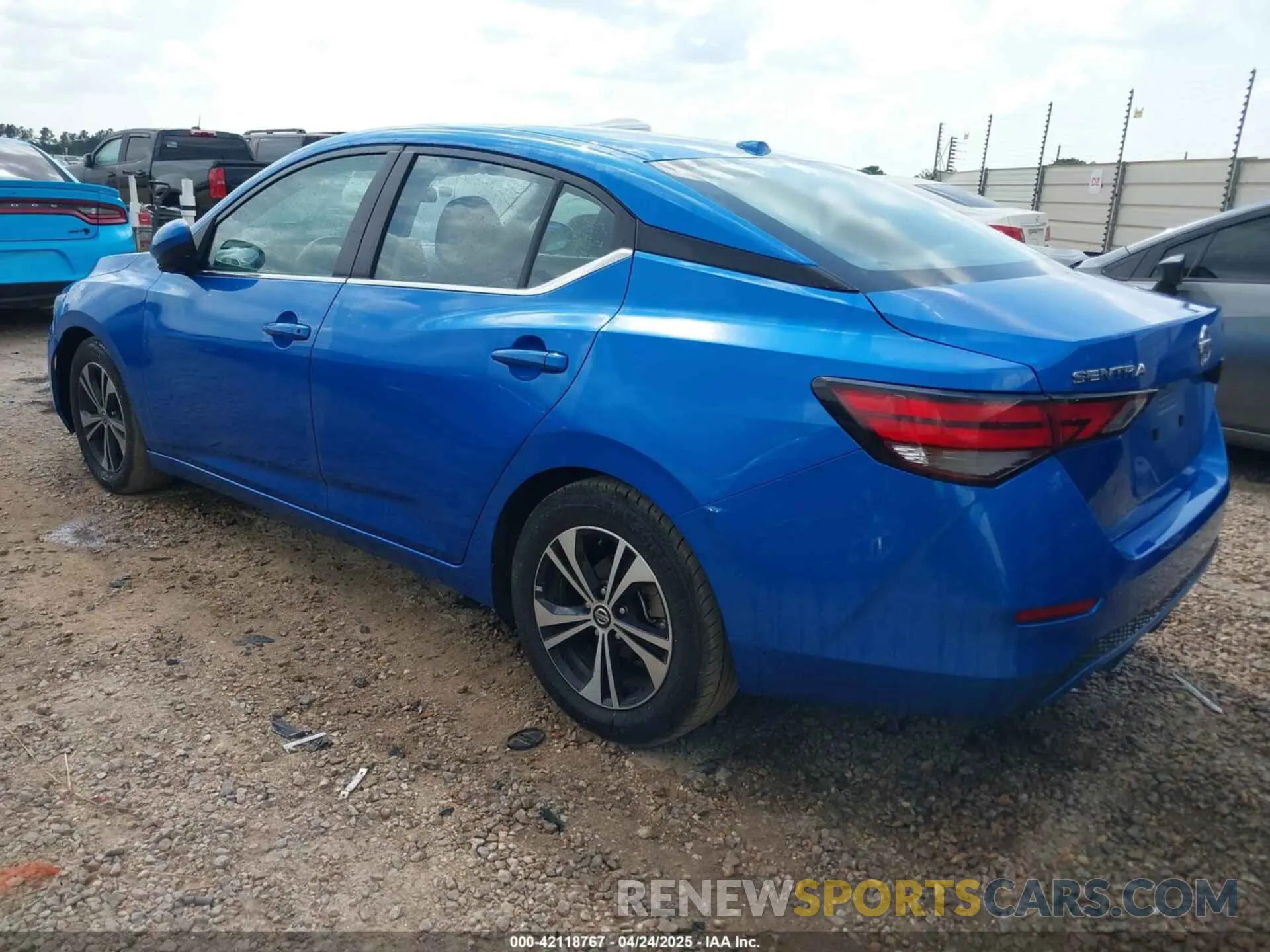 3 fotografías del automóvil dañado 3N1AB8CV3PY276048 NISSAN SENTRA 2023