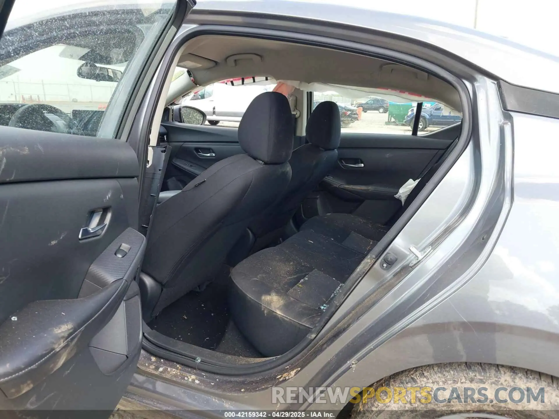 8 fotografías del automóvil dañado 3N1AB8CV3PY287907 NISSAN SENTRA 2023