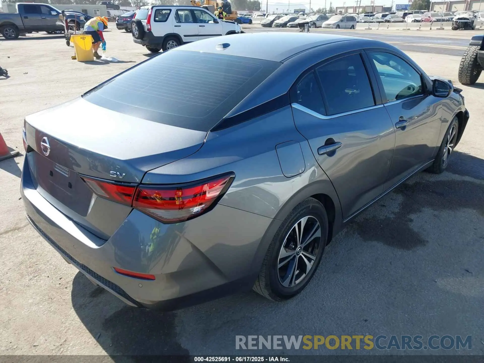 4 fotografías del automóvil dañado 3N1AB8CV4PY223536 NISSAN SENTRA 2023