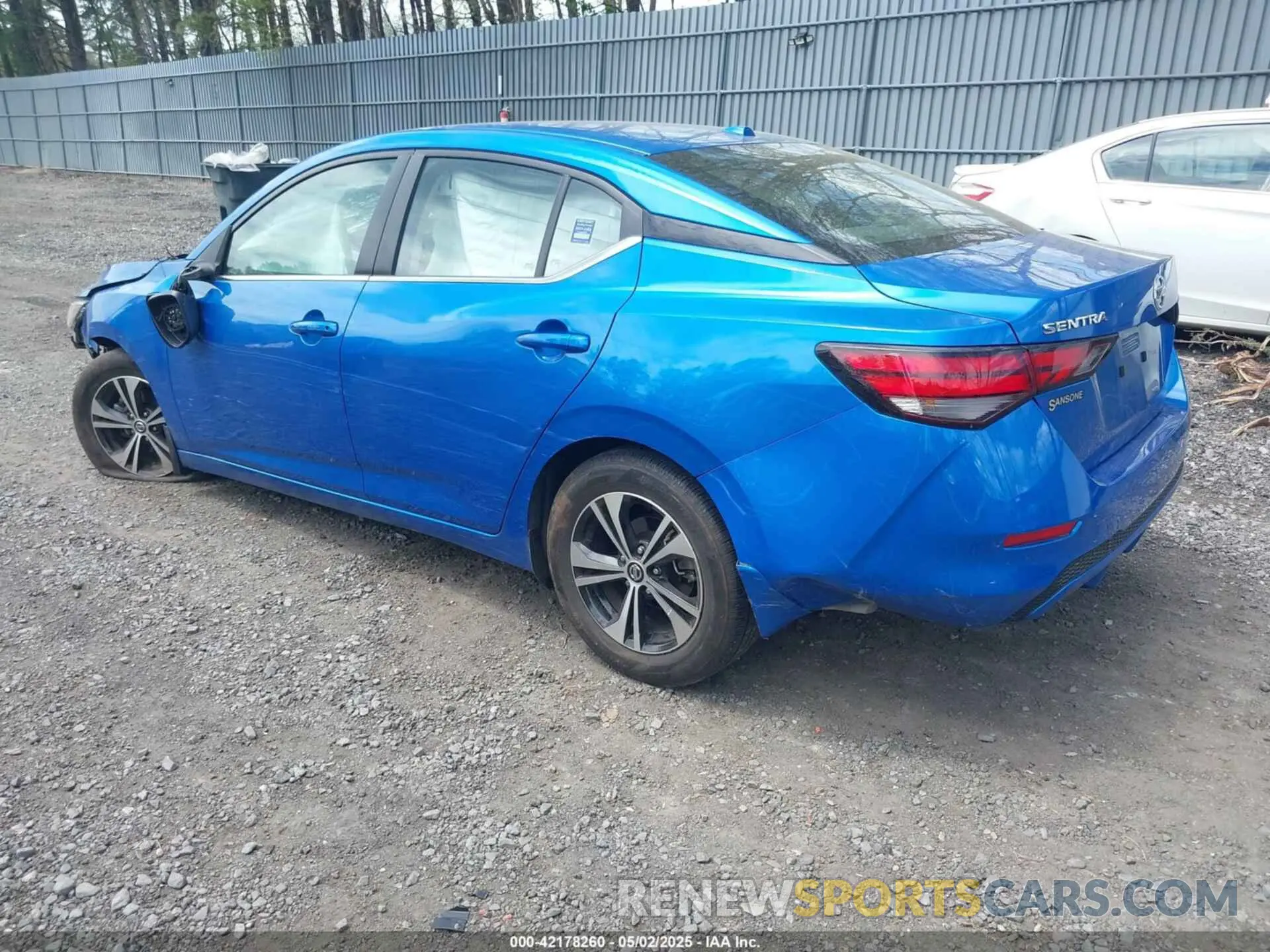 3 fotografías del automóvil dañado 3N1AB8CV4PY238635 NISSAN SENTRA 2023