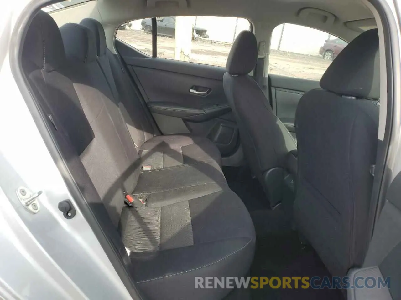 10 fotografías del automóvil dañado 3N1AB8CV4PY243415 NISSAN SENTRA 2023
