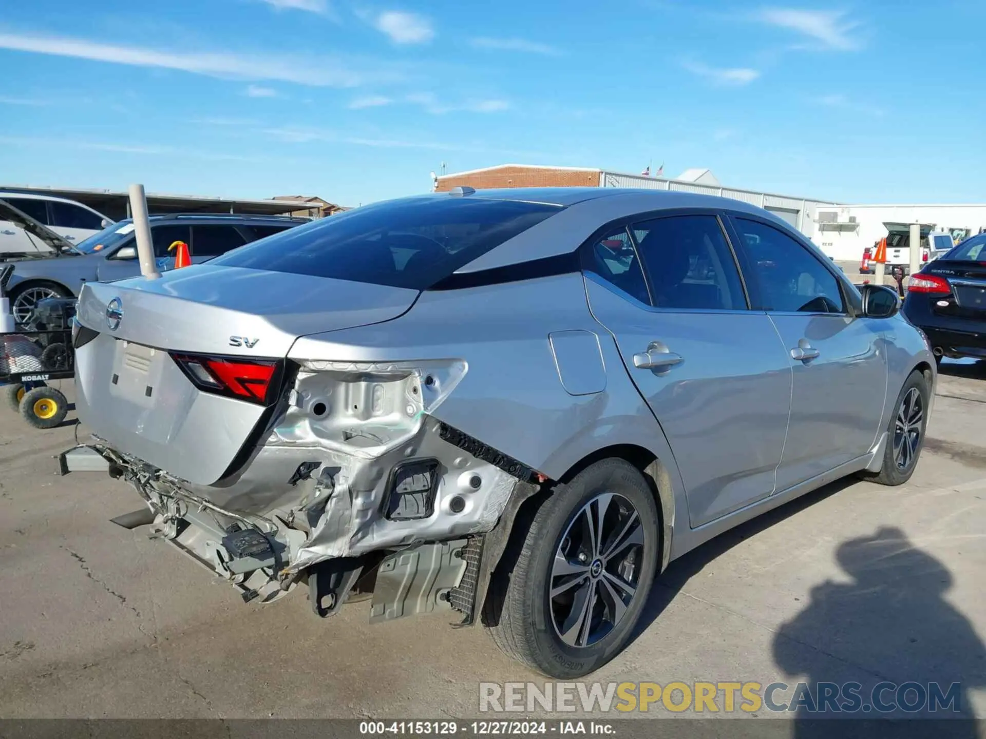 4 fotografías del automóvil dañado 3N1AB8CV4PY271277 NISSAN SENTRA 2023