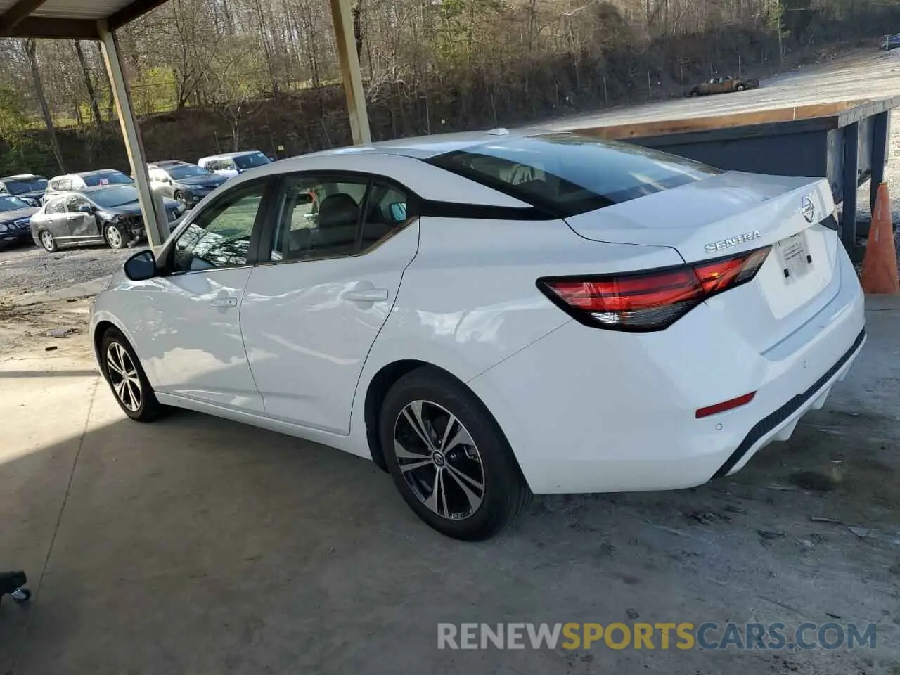 2 fotografías del automóvil dañado 3N1AB8CV5PY264919 NISSAN SENTRA 2023