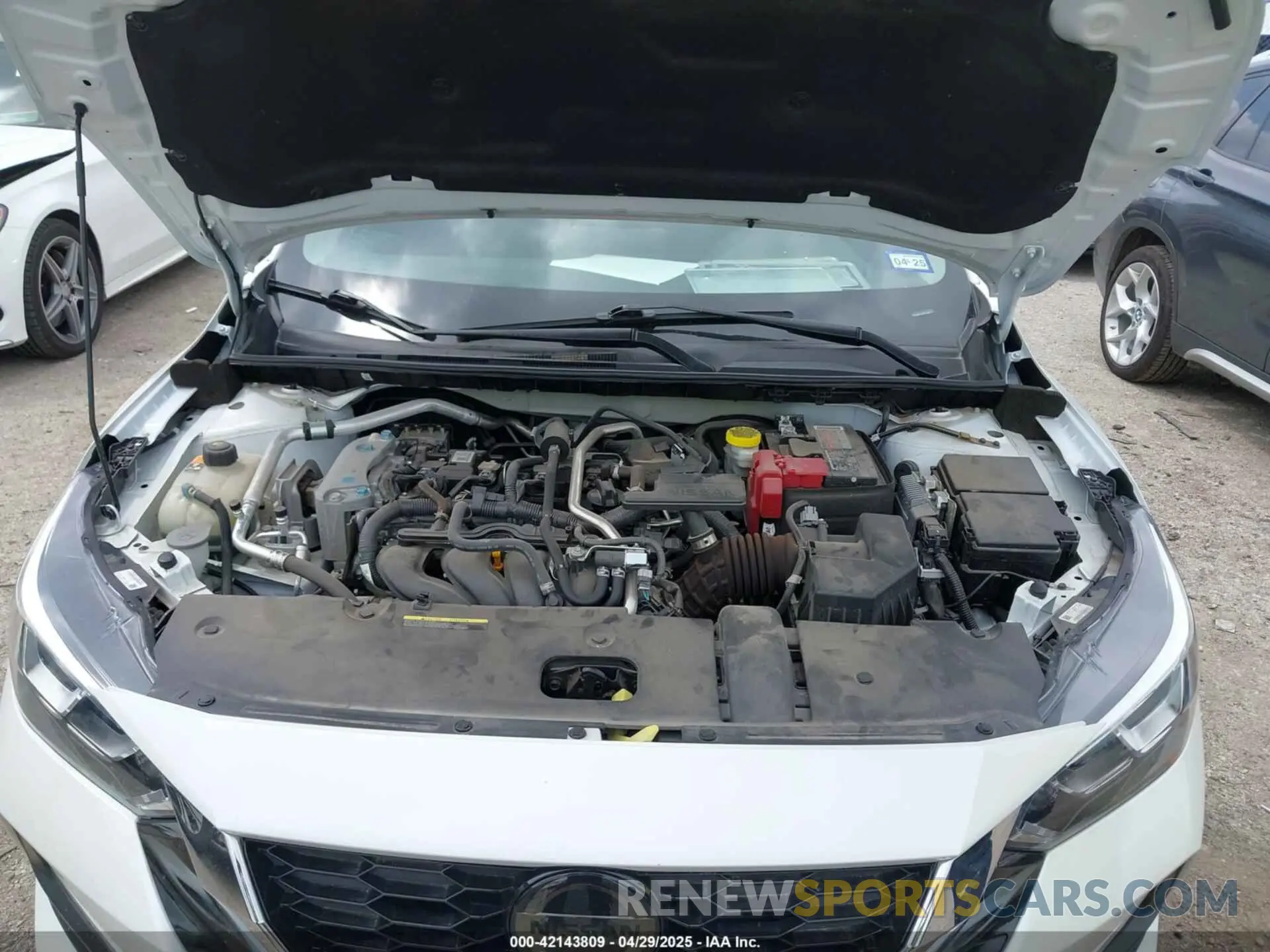 10 fotografías del automóvil dañado 3N1AB8CV5PY266010 NISSAN SENTRA 2023