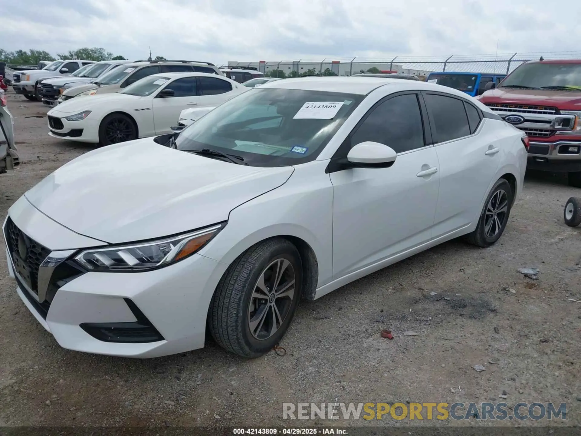 2 fotografías del automóvil dañado 3N1AB8CV5PY266010 NISSAN SENTRA 2023