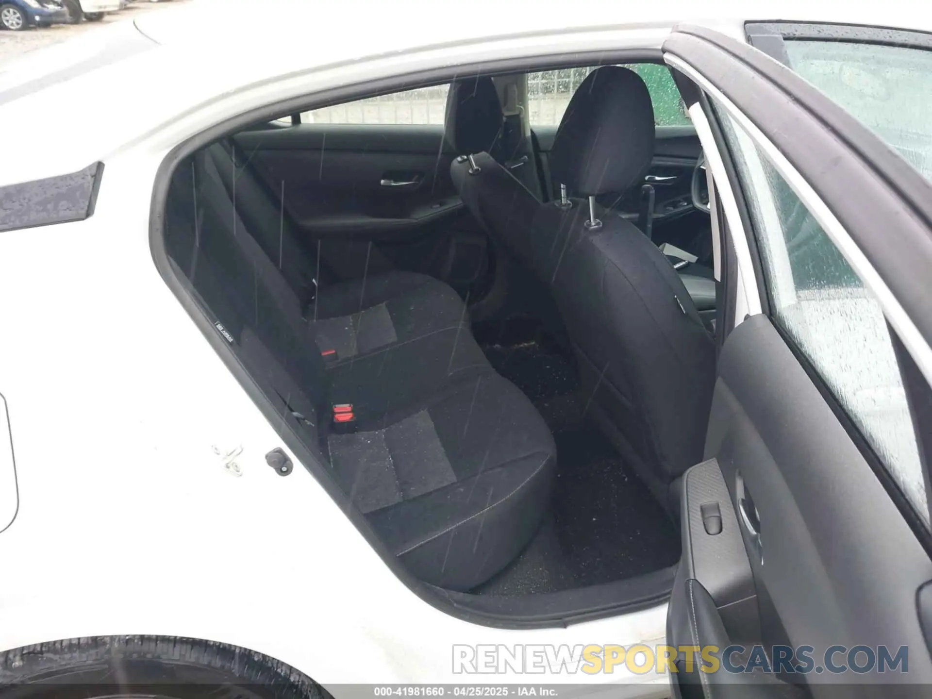 8 fotografías del automóvil dañado 3N1AB8CV5PY292770 NISSAN SENTRA 2023