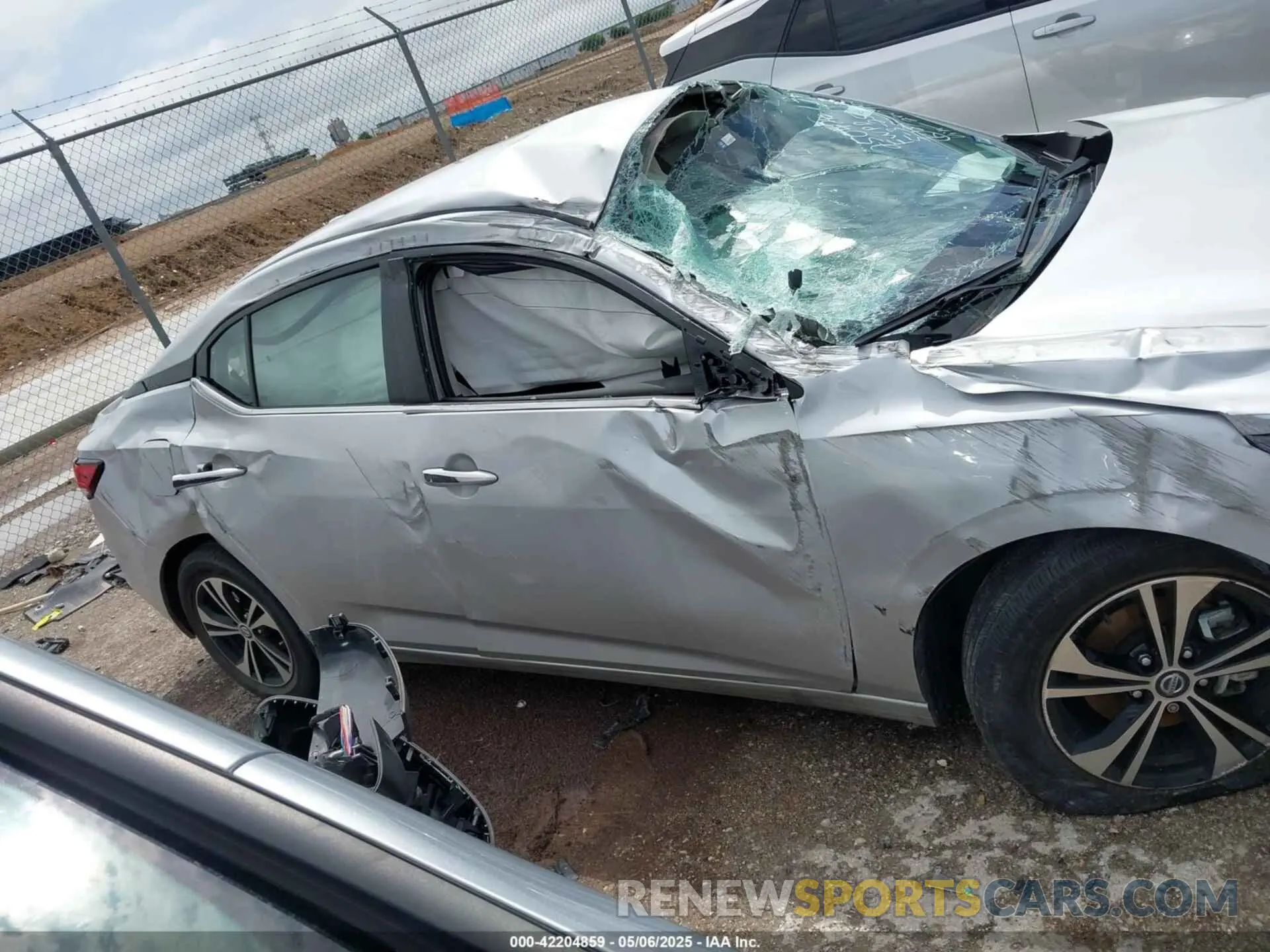 13 fotografías del automóvil dañado 3N1AB8CV6PY240998 NISSAN SENTRA 2023