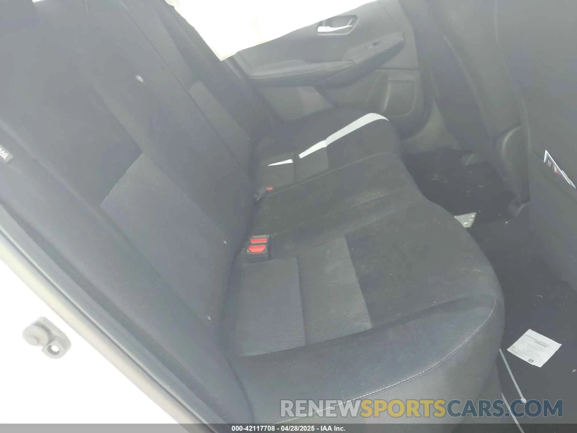 8 fotografías del automóvil dañado 3N1AB8CV6PY251788 NISSAN SENTRA 2023