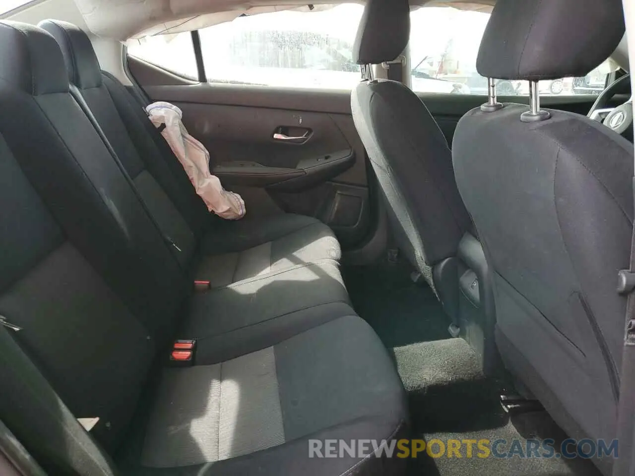 10 fotografías del automóvil dañado 3N1AB8CV6PY276108 NISSAN SENTRA 2023