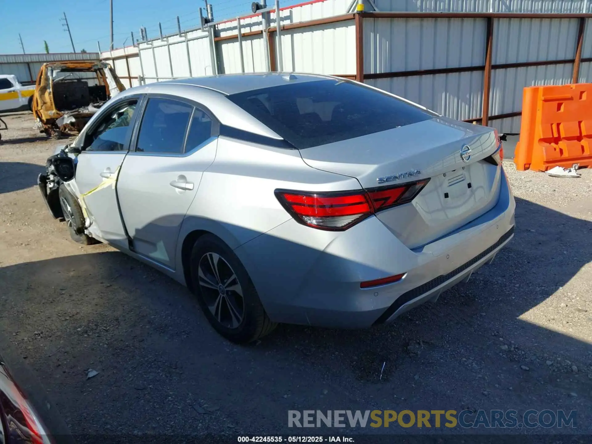 3 fotografías del automóvil dañado 3N1AB8CV6PY317577 NISSAN SENTRA 2023