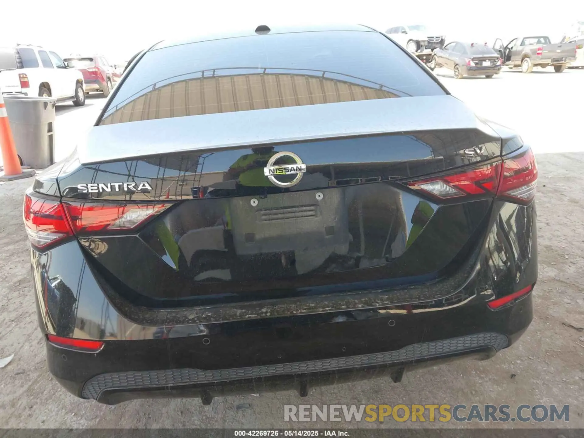 16 fotografías del automóvil dañado 3N1AB8CV6PY319040 NISSAN SENTRA 2023