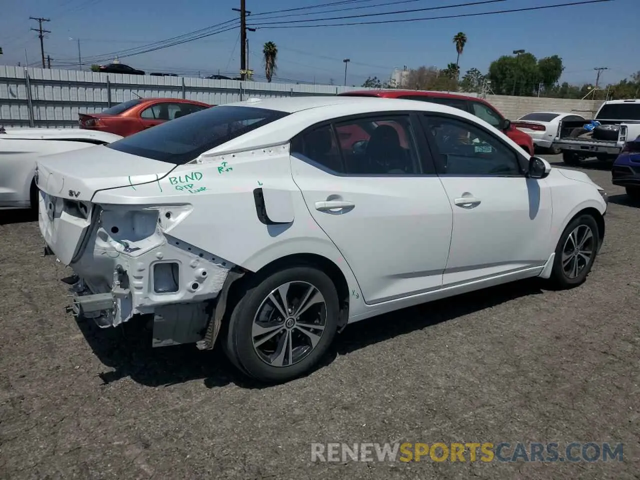 3 fotografías del automóvil dañado 3N1AB8CV7PY223191 NISSAN SENTRA 2023