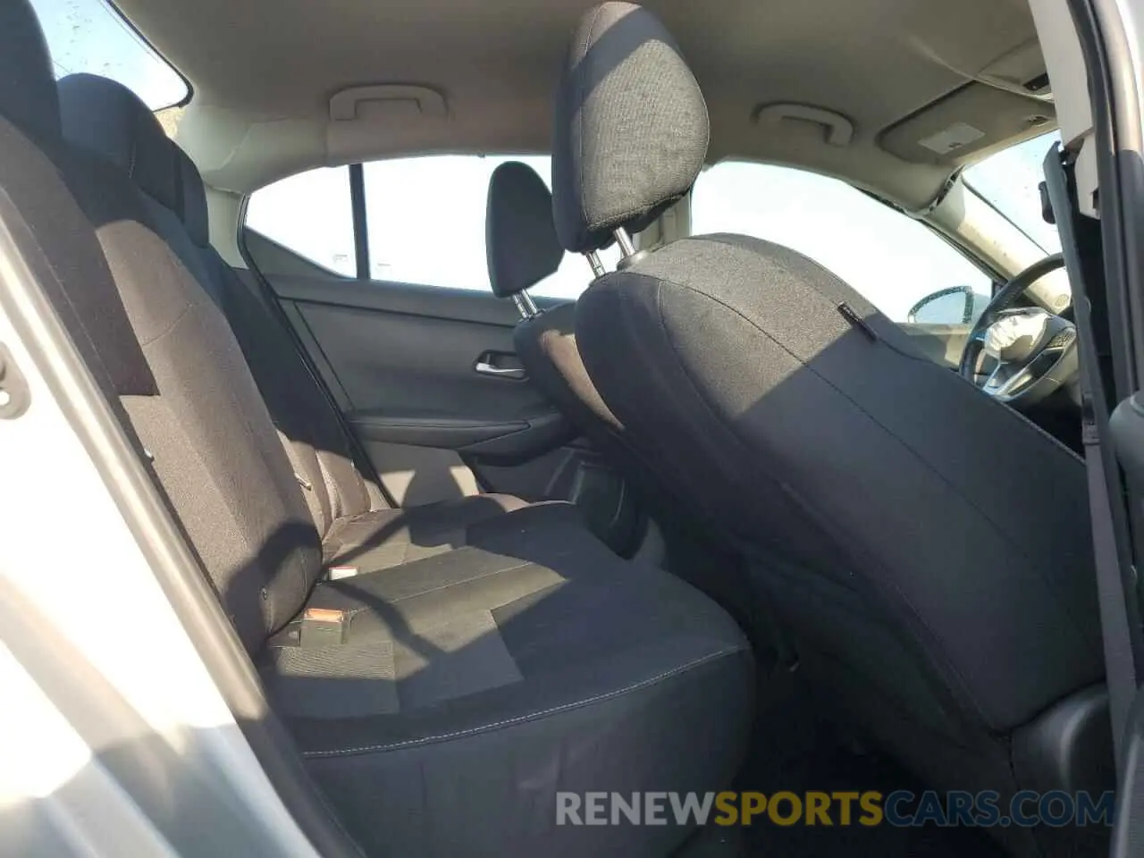 10 fotografías del automóvil dañado 3N1AB8CV7PY240007 NISSAN SENTRA 2023