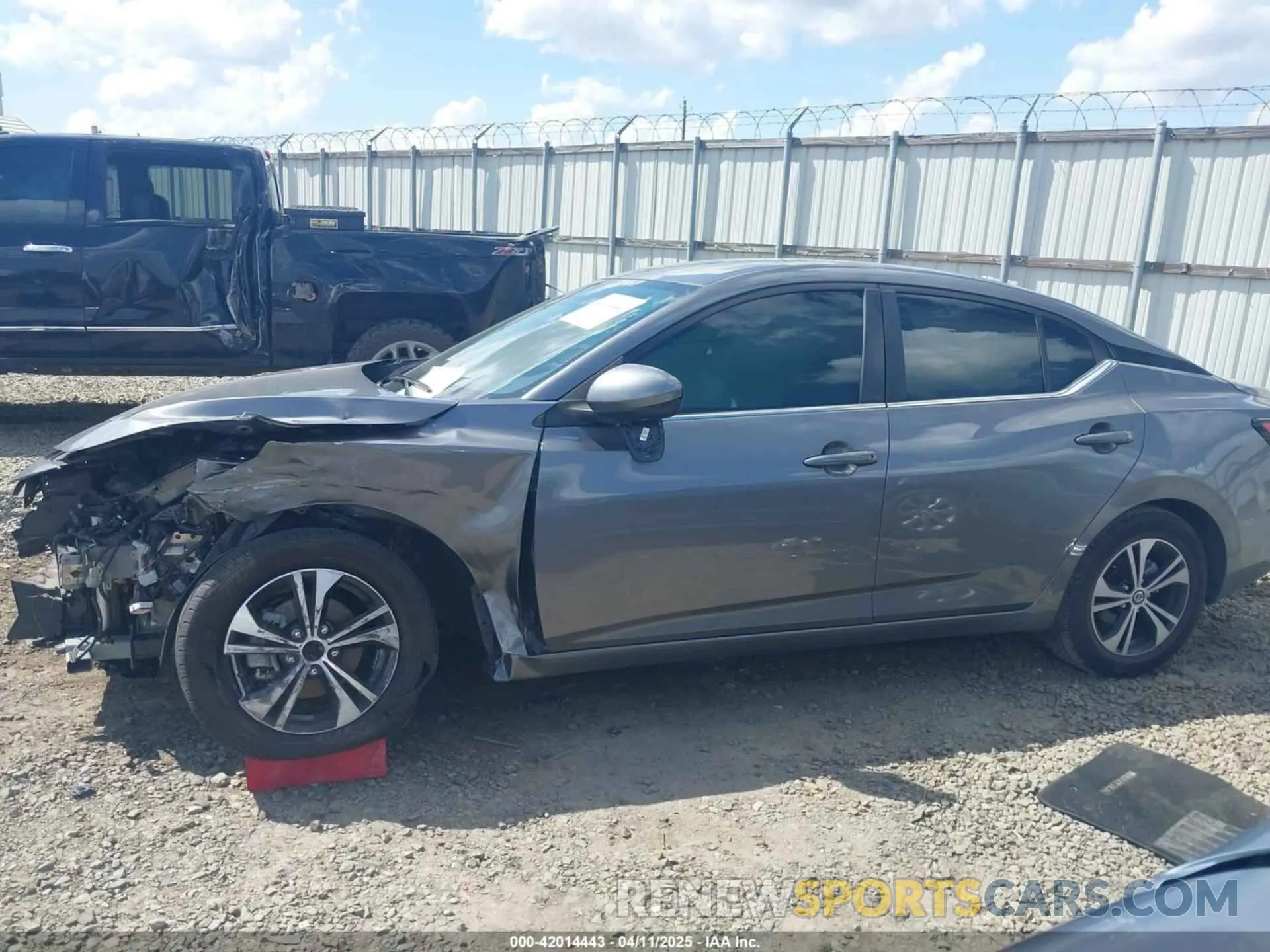 14 fotografías del automóvil dañado 3N1AB8CV7PY264338 NISSAN SENTRA 2023