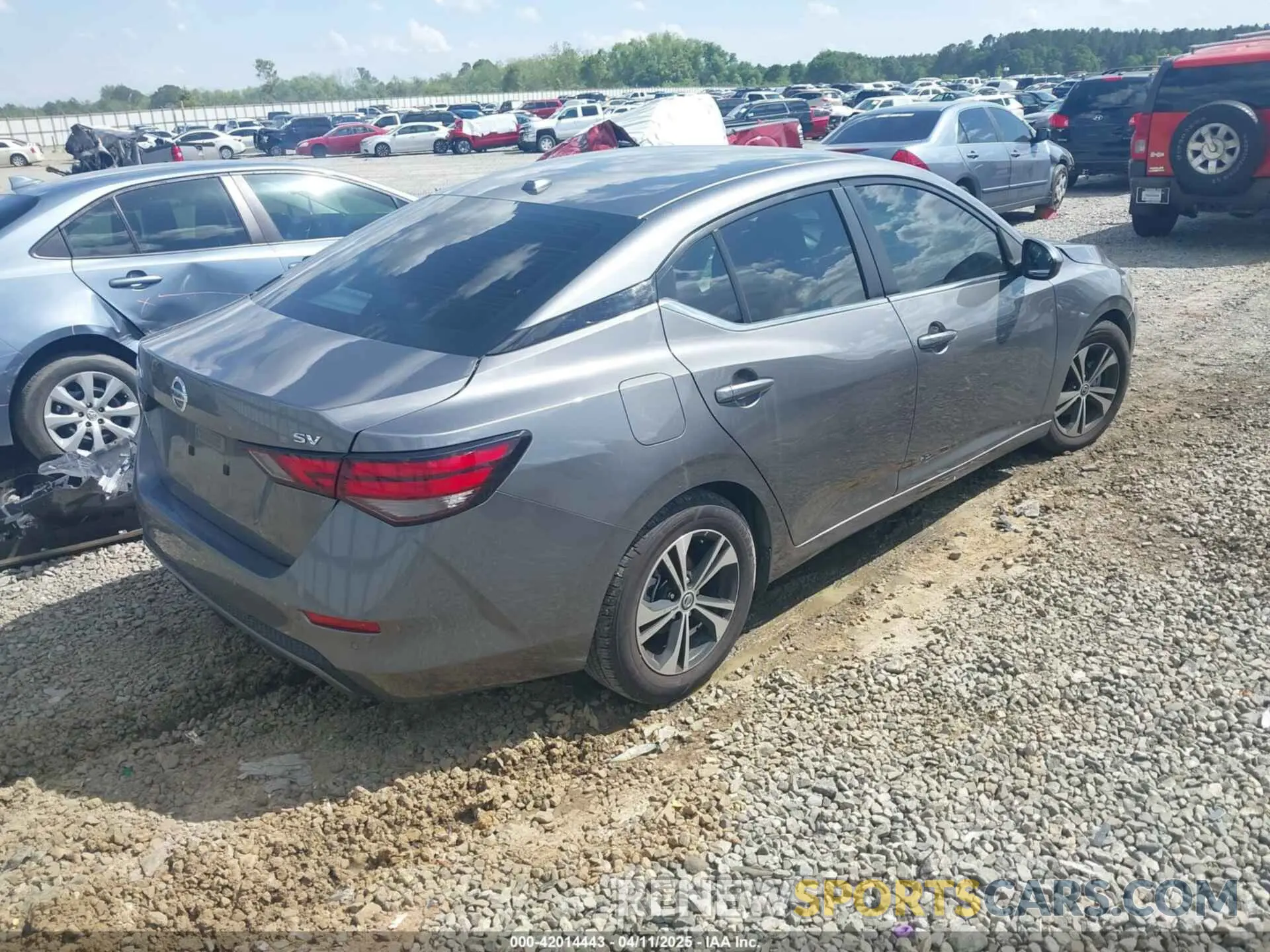 4 fotografías del automóvil dañado 3N1AB8CV7PY264338 NISSAN SENTRA 2023