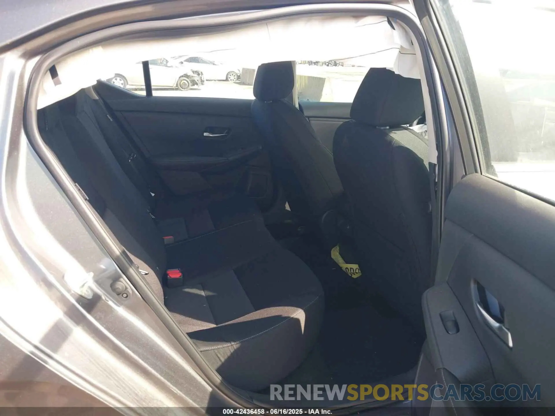 8 fotografías del automóvil dañado 3N1AB8CV7PY282998 NISSAN SENTRA 2023
