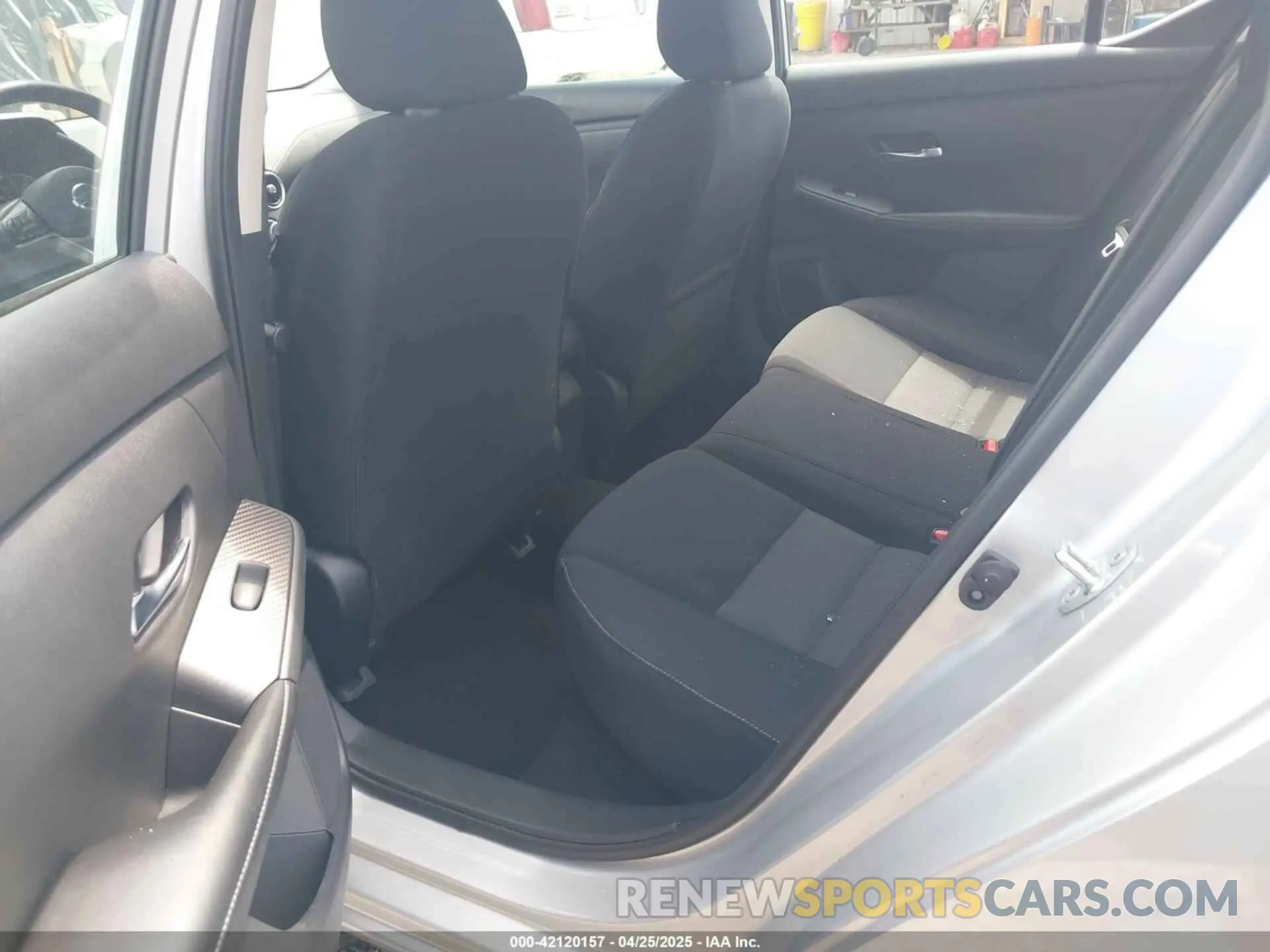 8 fotografías del automóvil dañado 3N1AB8CV8PY295288 NISSAN SENTRA 2023