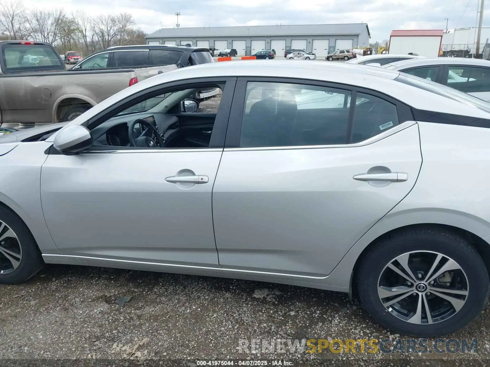 15 fotografías del automóvil dañado 3N1AB8CV8PY296764 NISSAN SENTRA 2023