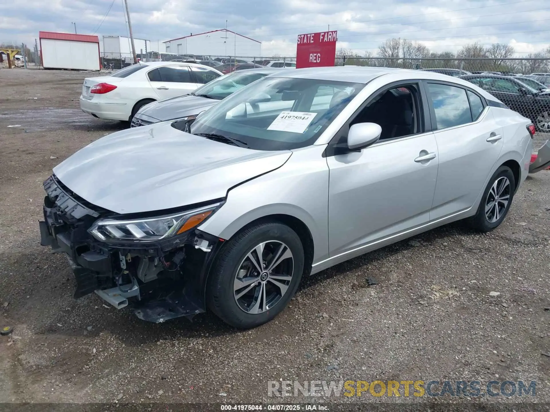 2 fotografías del automóvil dañado 3N1AB8CV8PY296764 NISSAN SENTRA 2023