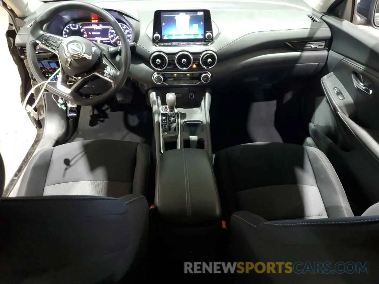 8 fotografías del automóvil dañado 3N1AB8CV9PY260369 NISSAN SENTRA 2023