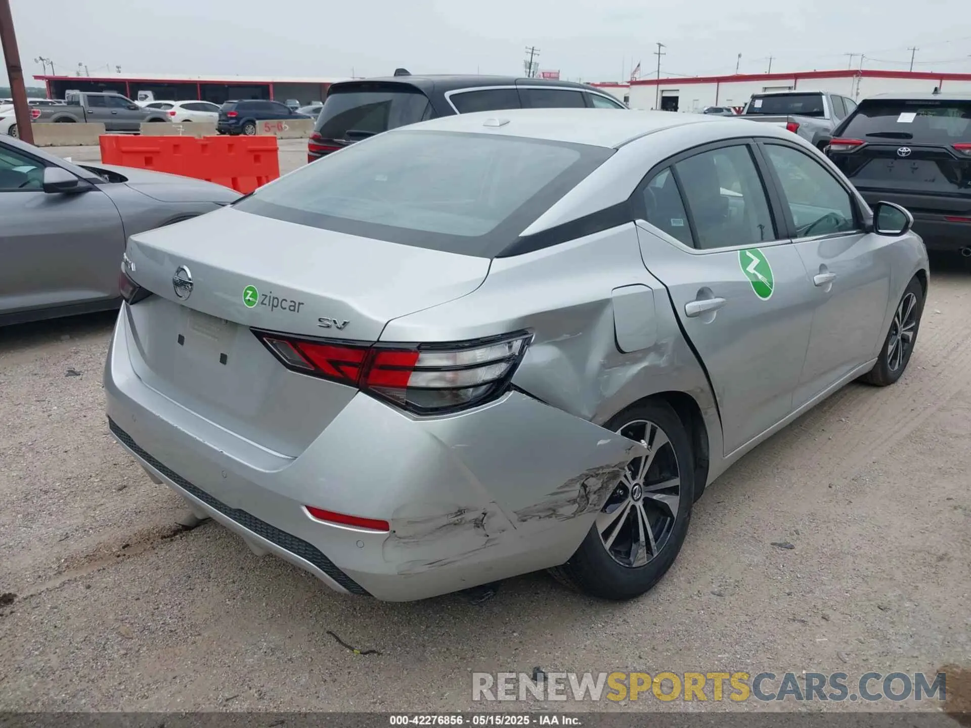 4 fotografías del automóvil dañado 3N1AB8CV9PY294473 NISSAN SENTRA 2023