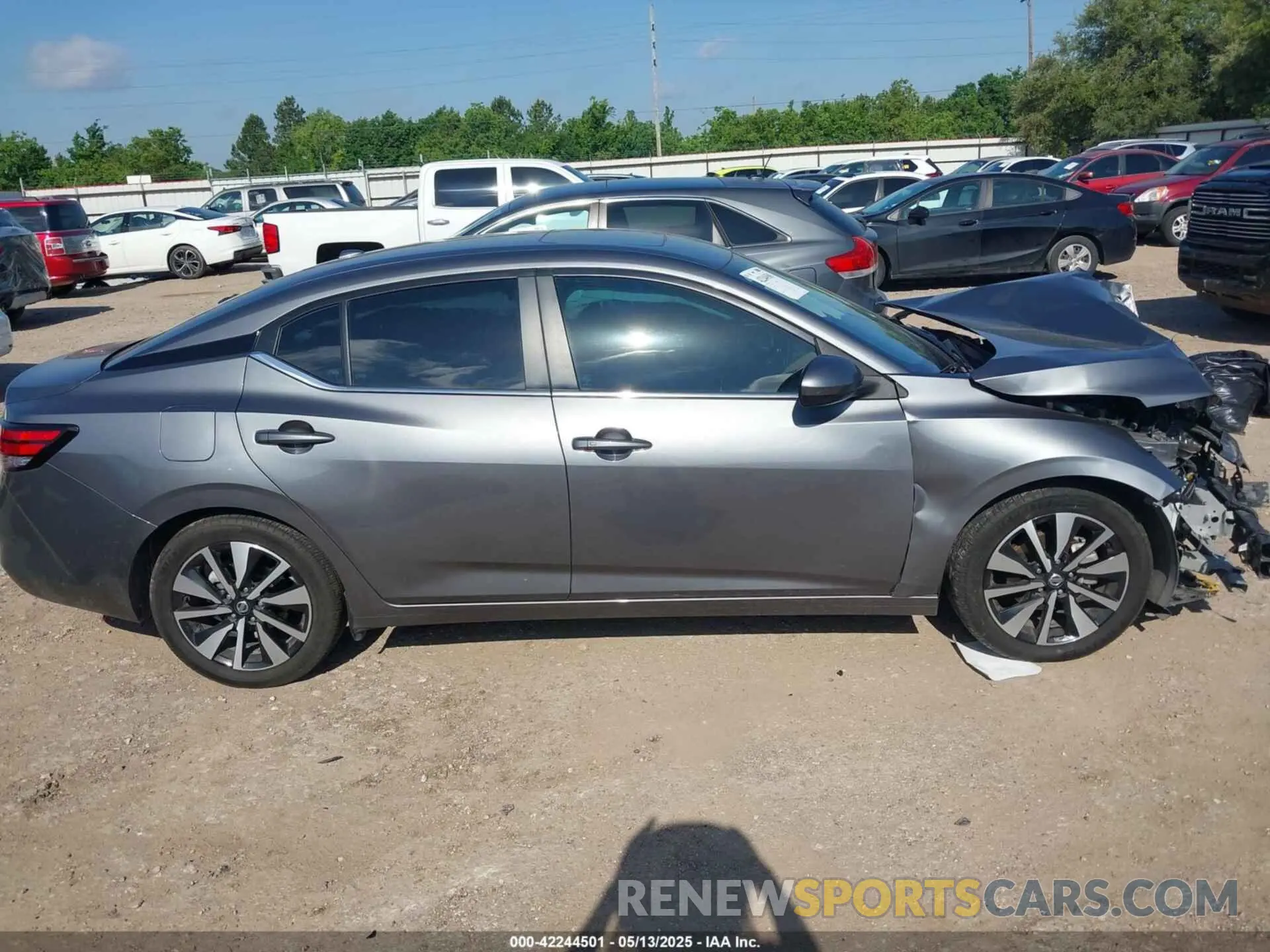14 fotografías del automóvil dañado 3N1AB8CV9PY313149 NISSAN SENTRA 2023
