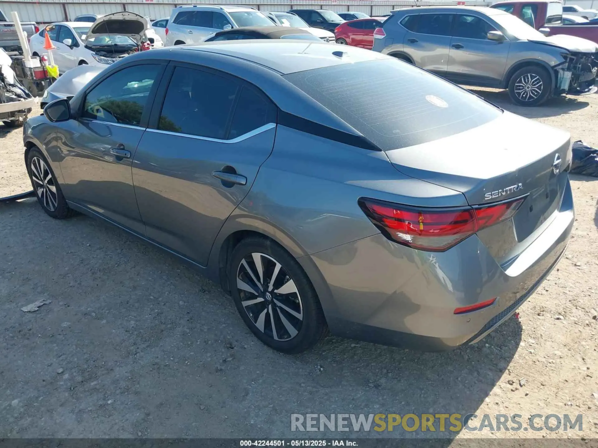 3 fotografías del automóvil dañado 3N1AB8CV9PY313149 NISSAN SENTRA 2023