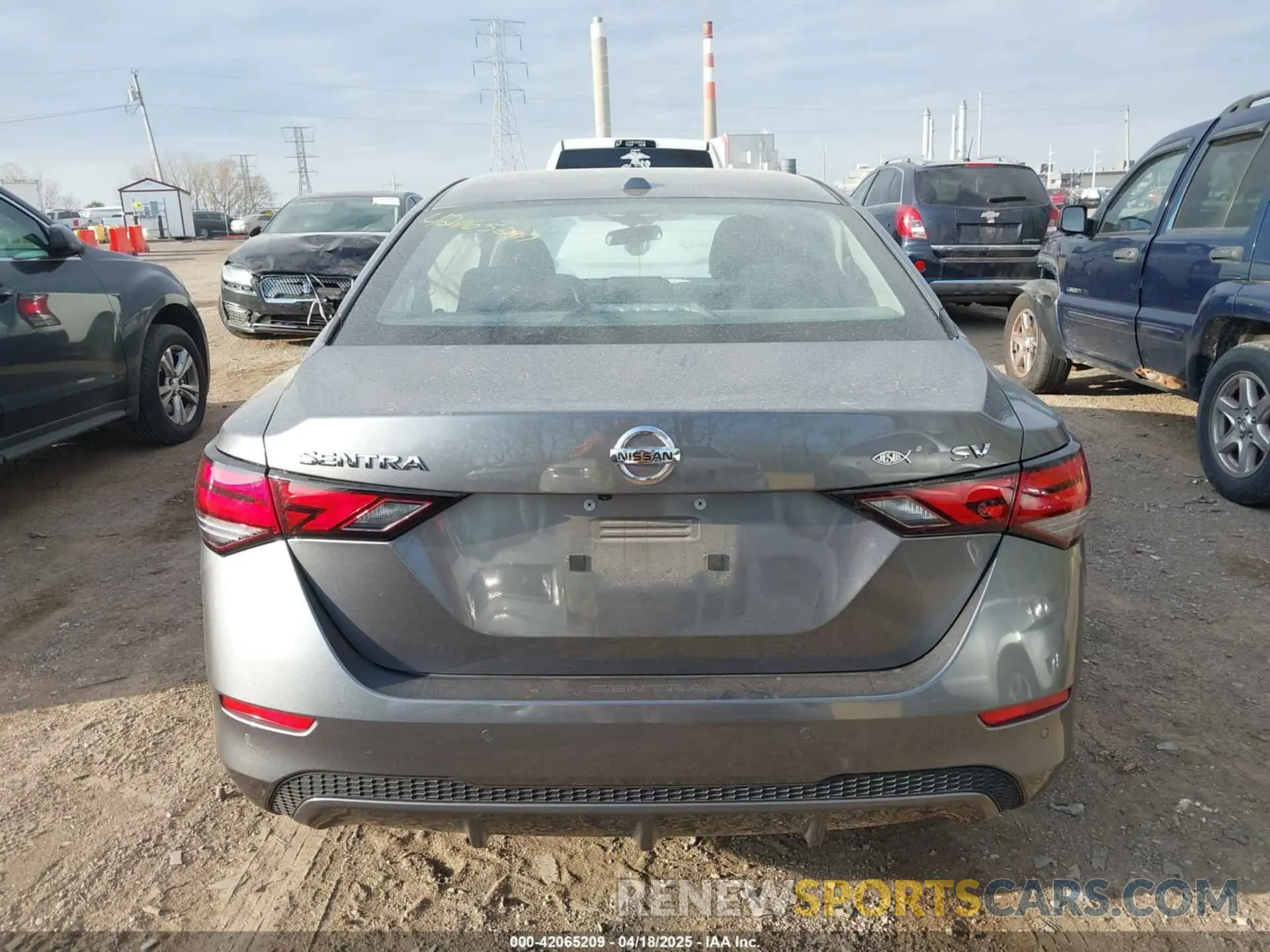 17 fotografías del automóvil dañado 3N1AB8CV9PY320909 NISSAN SENTRA 2023