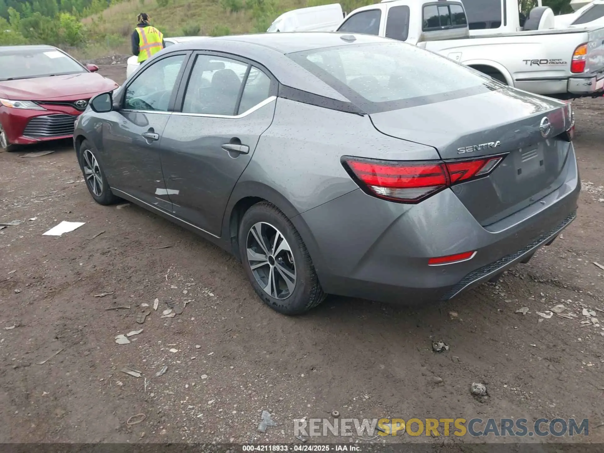 3 fotografías del automóvil dañado 3N1AB8CVXPY260882 NISSAN SENTRA 2023