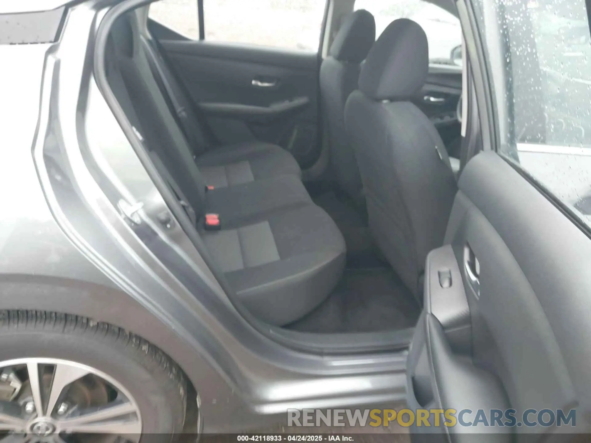 8 fotografías del automóvil dañado 3N1AB8CVXPY260882 NISSAN SENTRA 2023