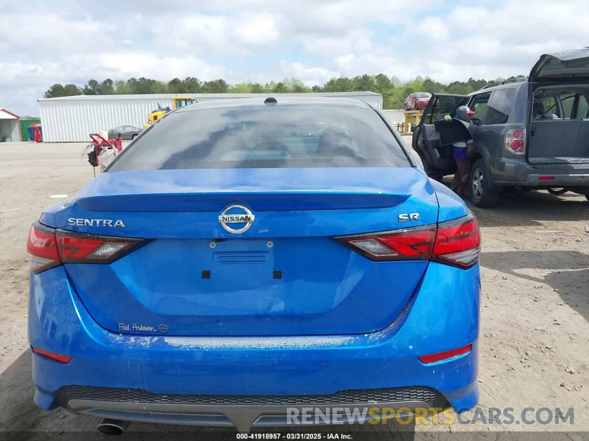 16 fotografías del automóvil dañado 3N1AB8DV0PY289029 NISSAN SENTRA 2023