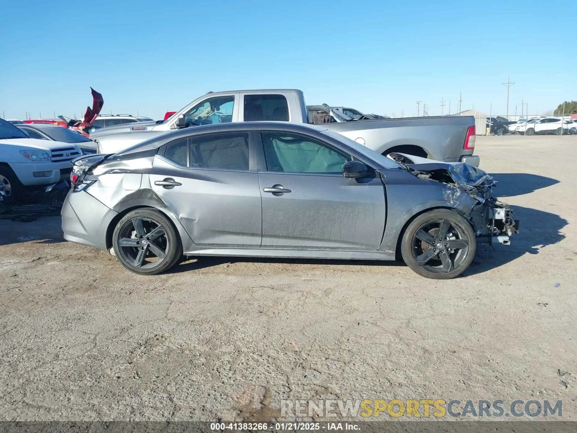13 fotografías del automóvil dañado 3N1AB8DV0PY318917 NISSAN SENTRA 2023