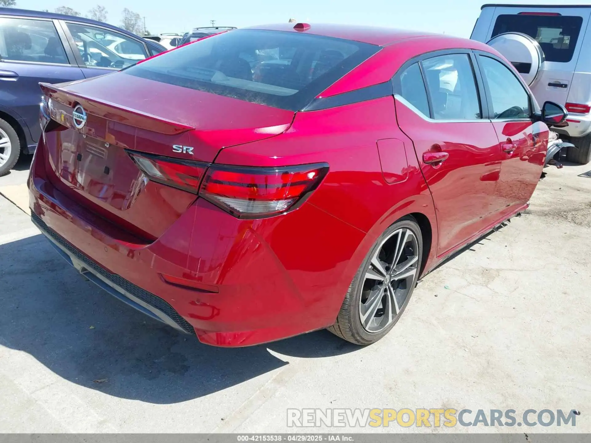 4 fotografías del automóvil dañado 3N1AB8DV4PY262691 NISSAN SENTRA 2023