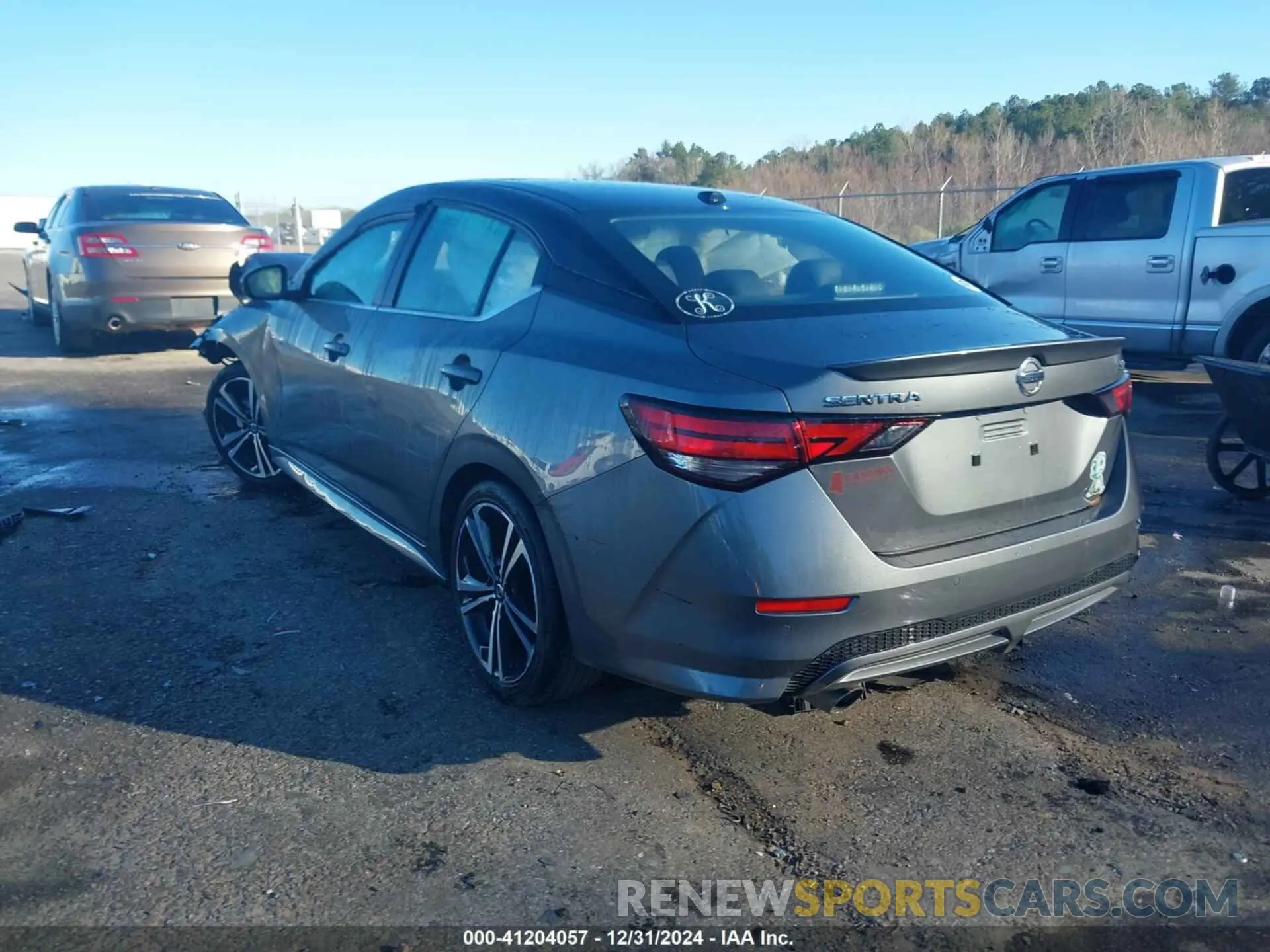 3 fotografías del automóvil dañado 3N1AB8DV4PY299482 NISSAN SENTRA 2023