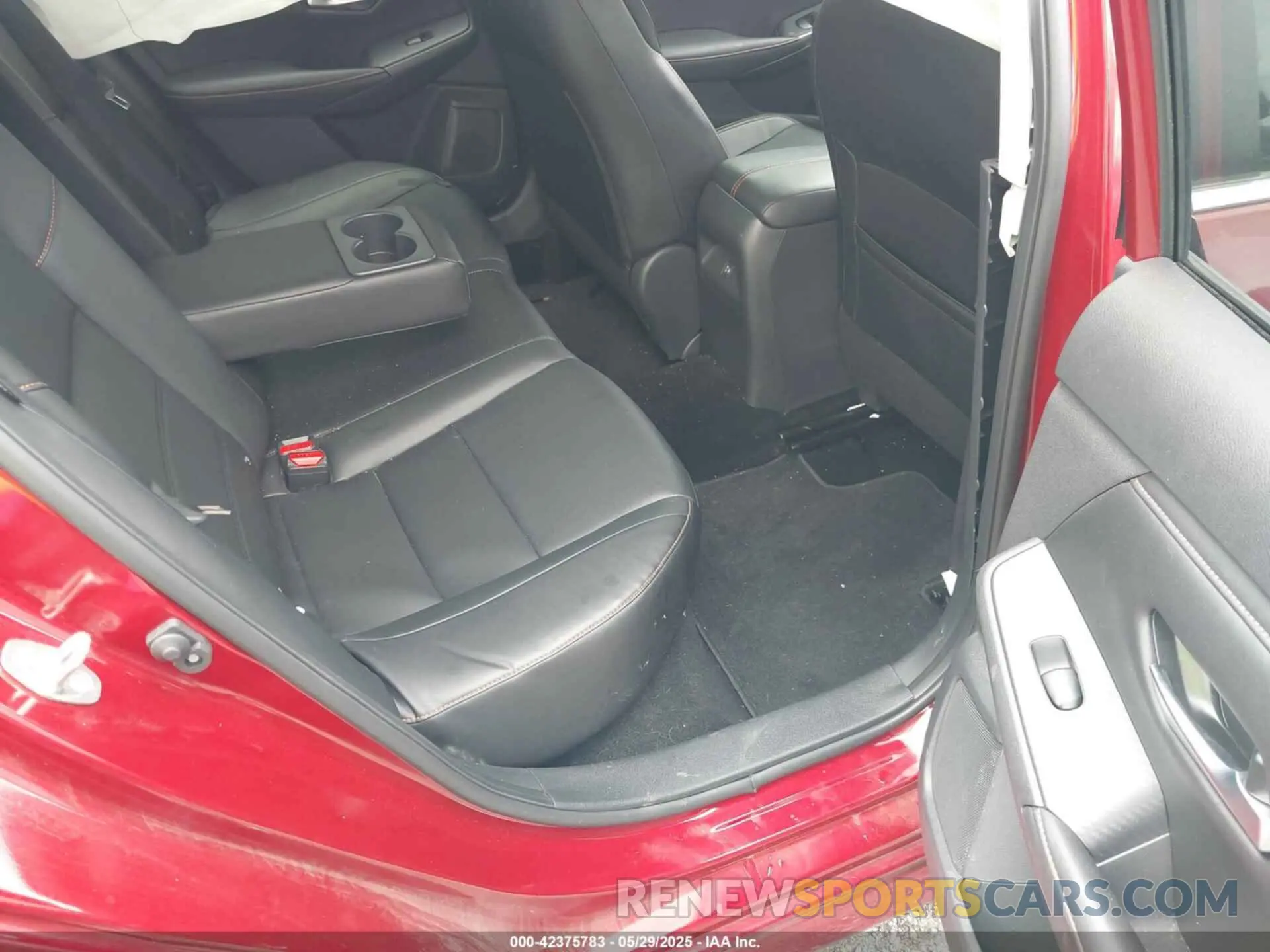 8 fotografías del automóvil dañado 3N1AB8DV4PY320041 NISSAN SENTRA 2023