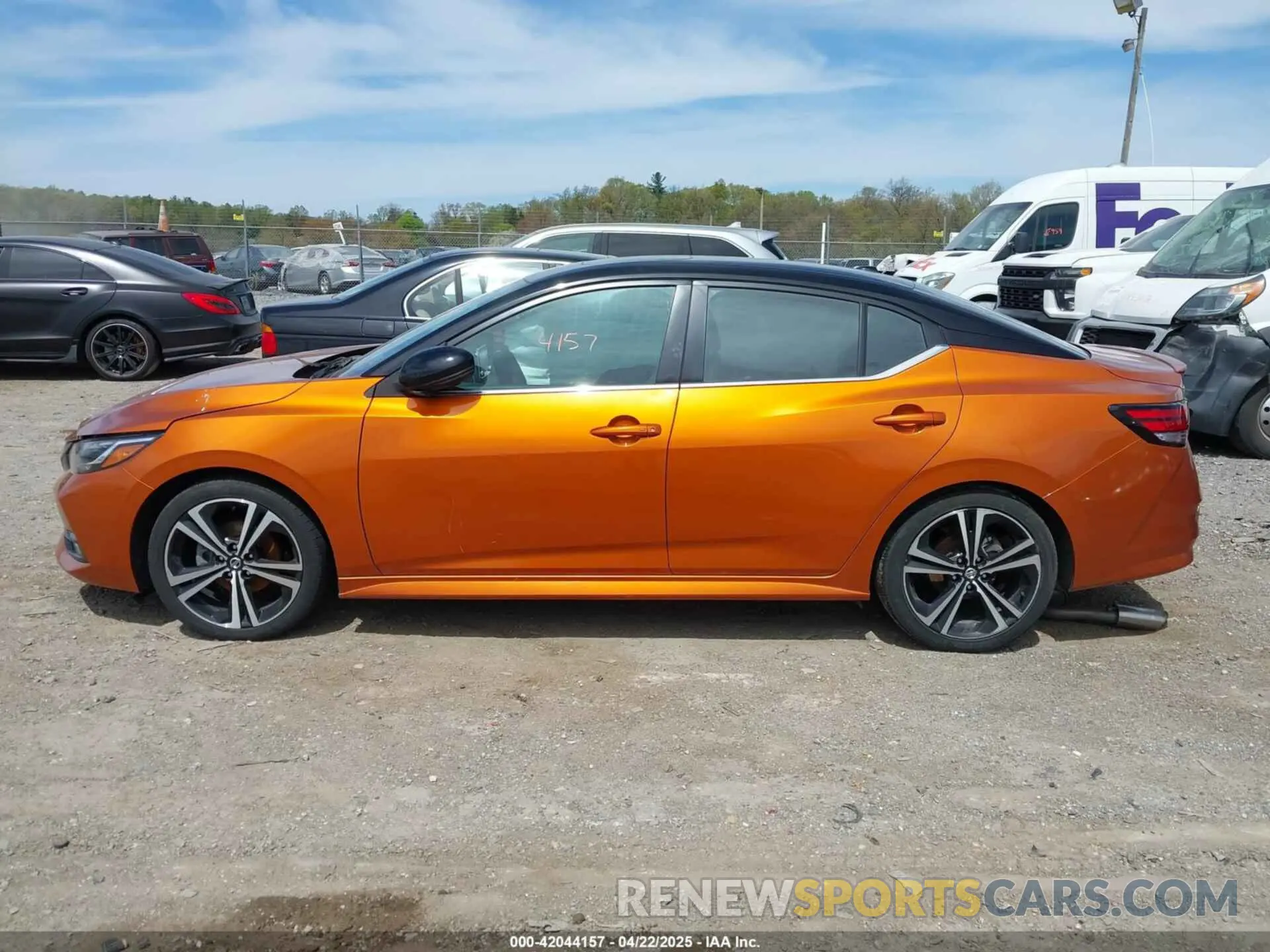 14 fotografías del automóvil dañado 3N1AB8DV5PY318928 NISSAN SENTRA 2023