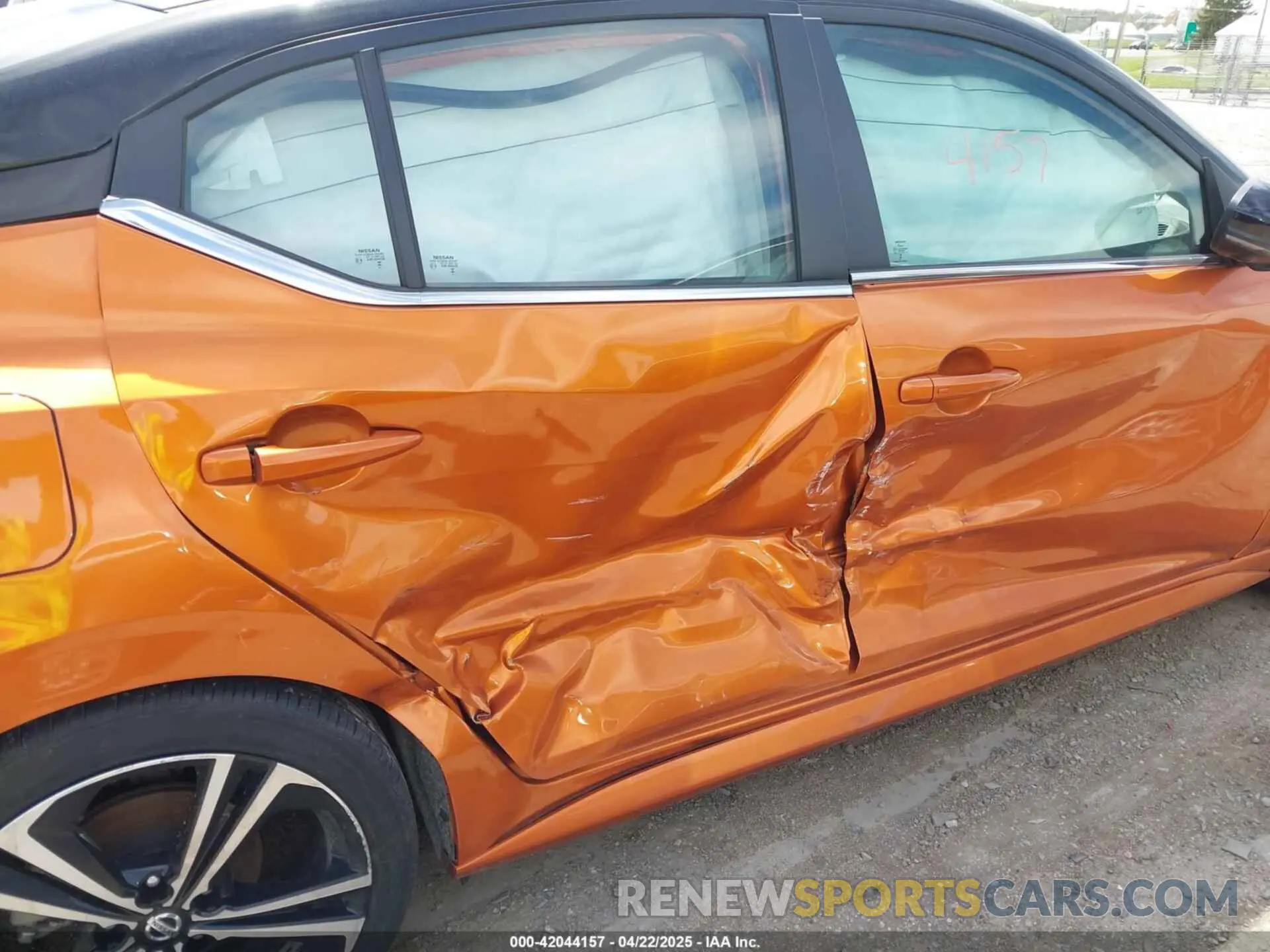 6 fotografías del automóvil dañado 3N1AB8DV5PY318928 NISSAN SENTRA 2023